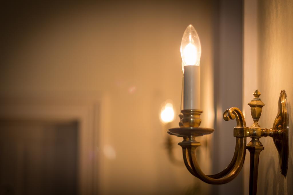 Villiers Lodge Surbiton Экстерьер фото