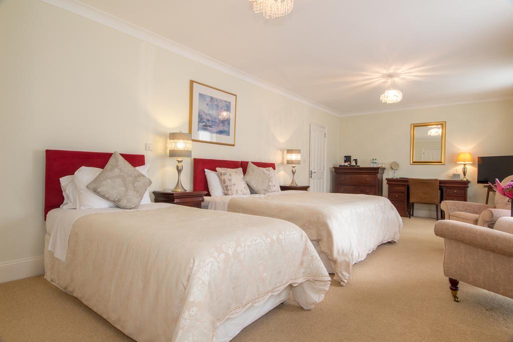 Villiers Lodge Surbiton Экстерьер фото