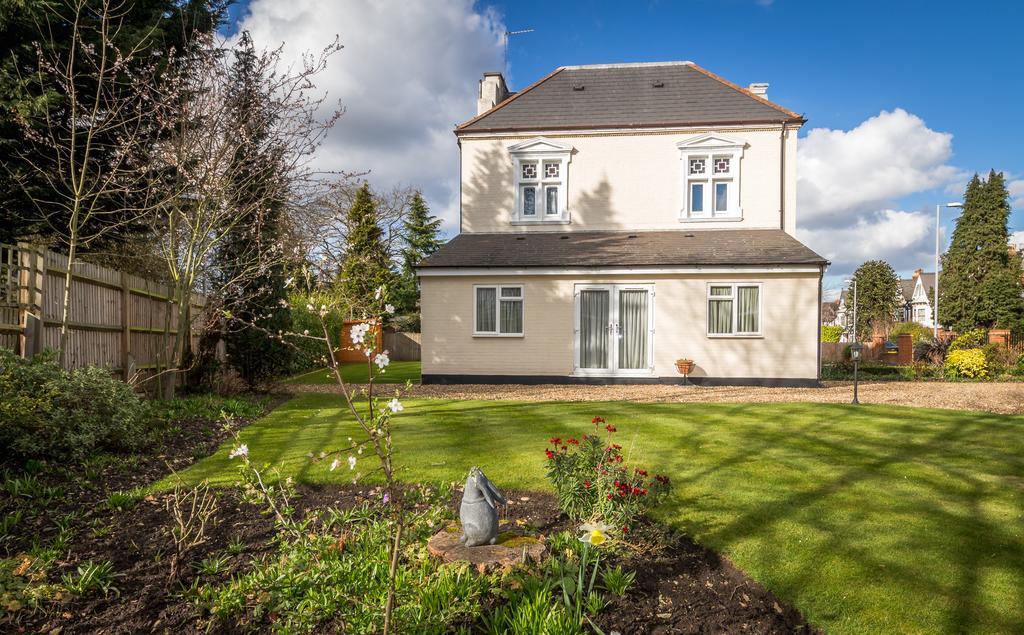 Villiers Lodge Surbiton Экстерьер фото